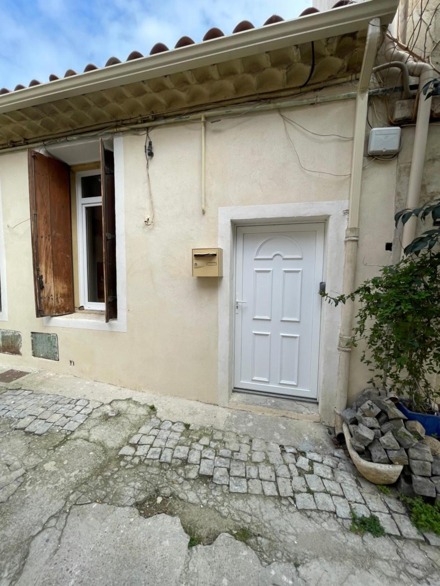 Chez Sonou , Nimes Centre Apartman Kültér fotó