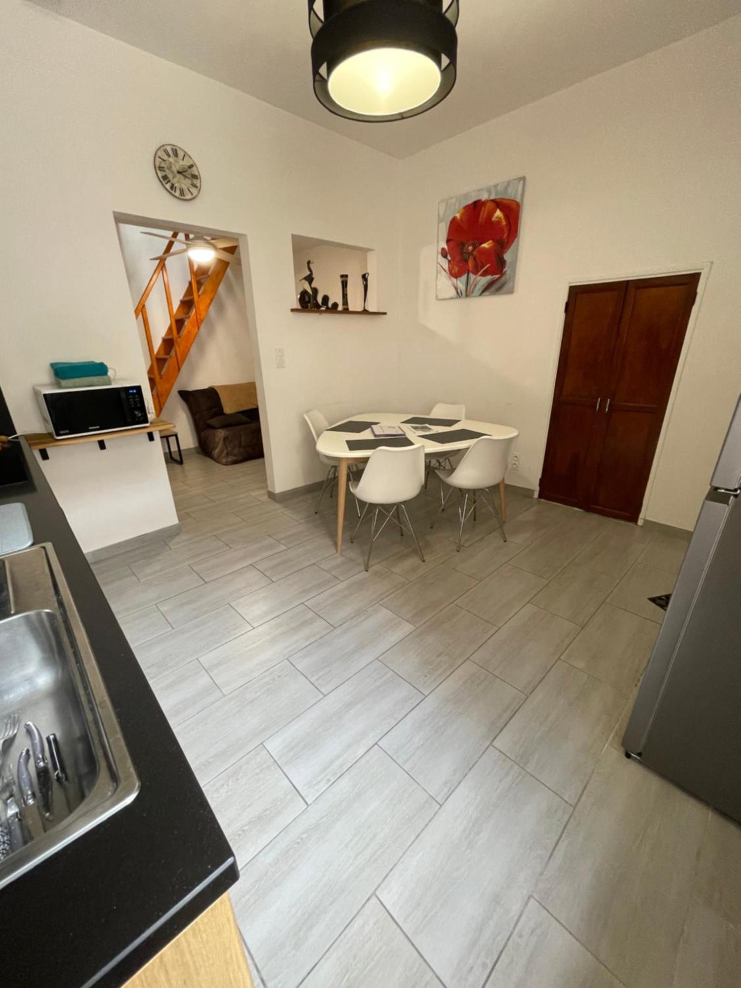 Chez Sonou , Nimes Centre Apartman Kültér fotó